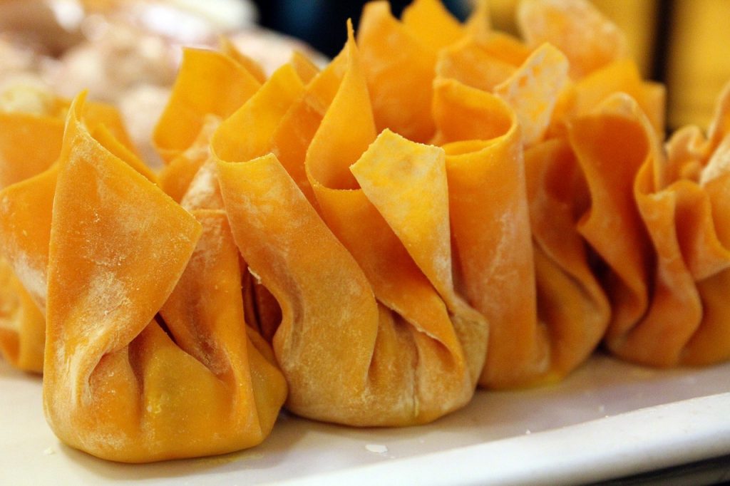 You'll find plenty of dim sum and other tasty dishes at Harbor City Restaurant. 